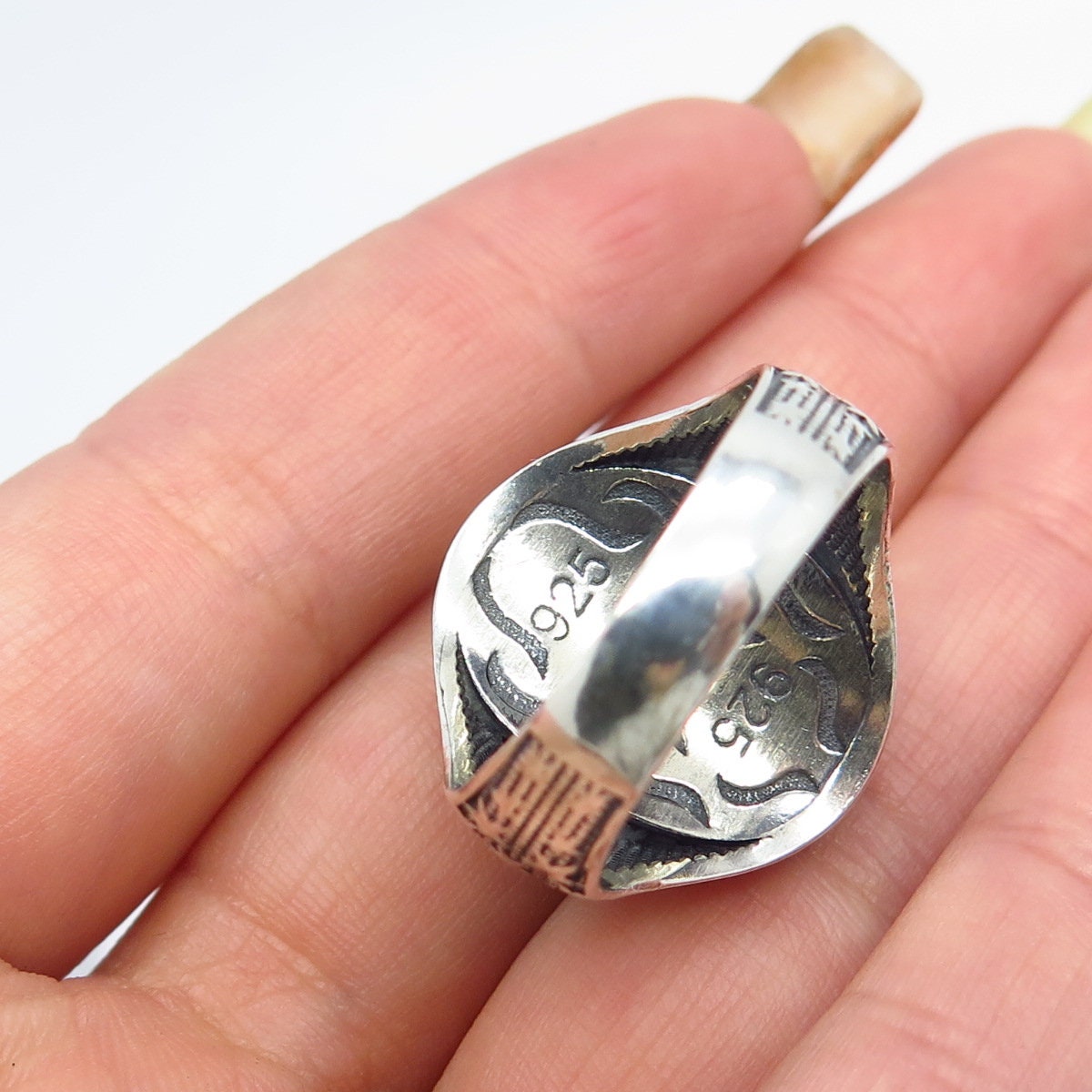 925 Sterling Silver 2-Tone Vintage Carnelian & Melanite Gemstone Ring Size 11.25