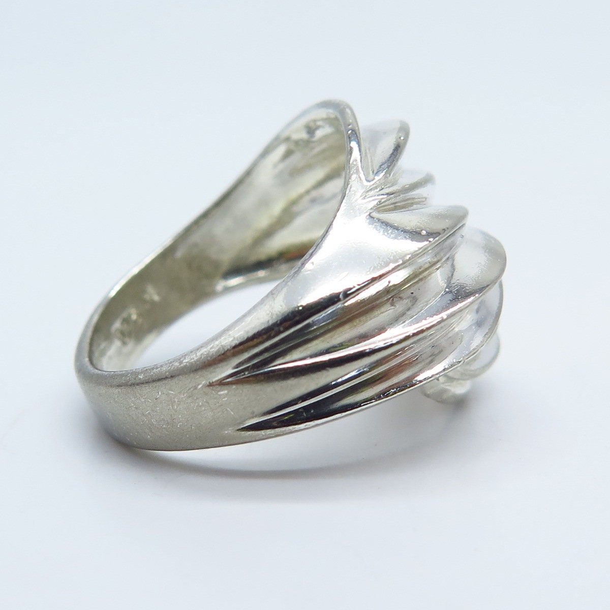 925 Sterling Silver Vintage Ribbed Ring Size 5.25