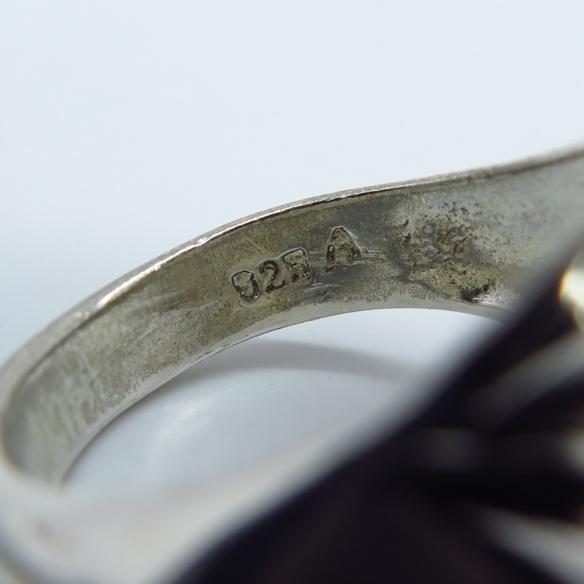 925 Sterling Silver Vintage Ribbed Ring Size 5.25