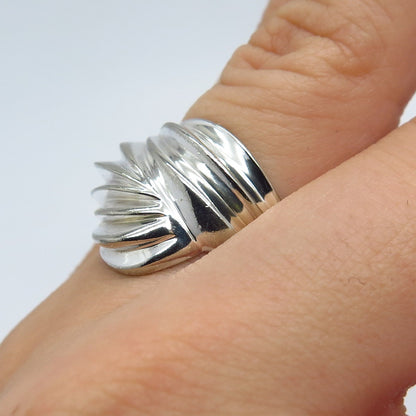 925 Sterling Silver Vintage Ribbed Ring Size 5.25