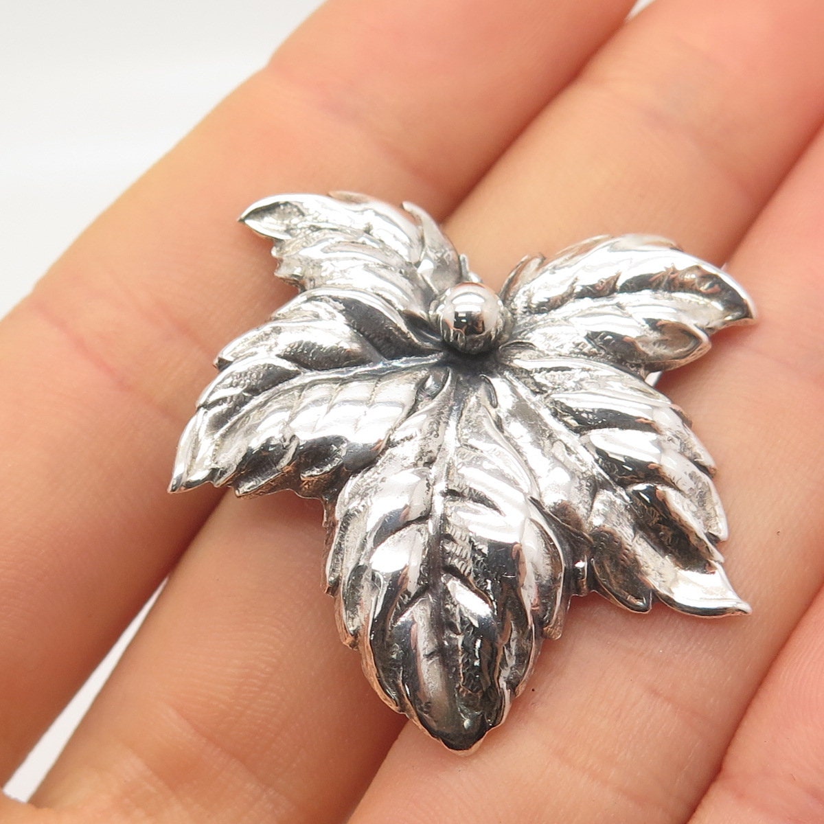 925 Sterling Silver Vintage BEAU Maple Leaf Pin Brooch