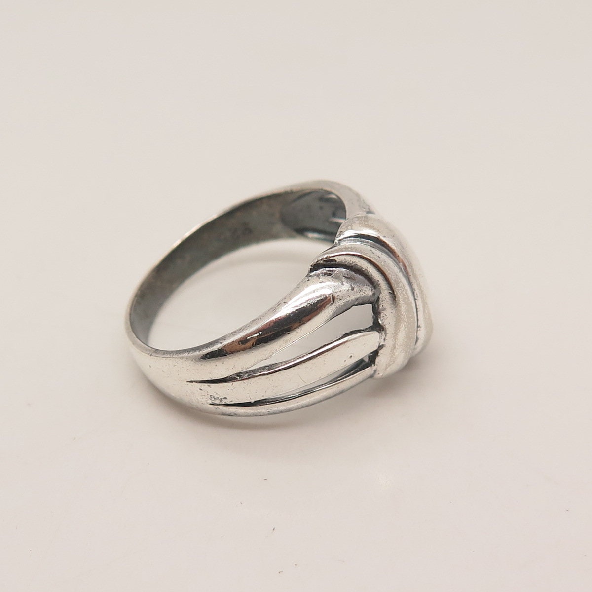 925 Sterling Silver Vintage Ribbed Ring Size 7.25