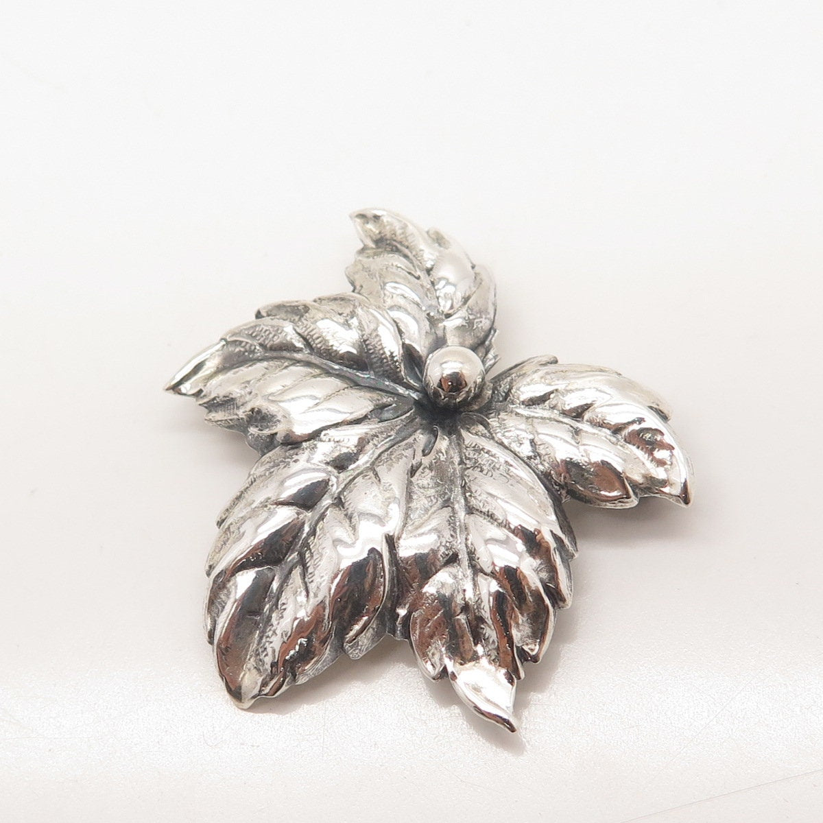925 Sterling Silver Vintage BEAU Maple Leaf Pin Brooch