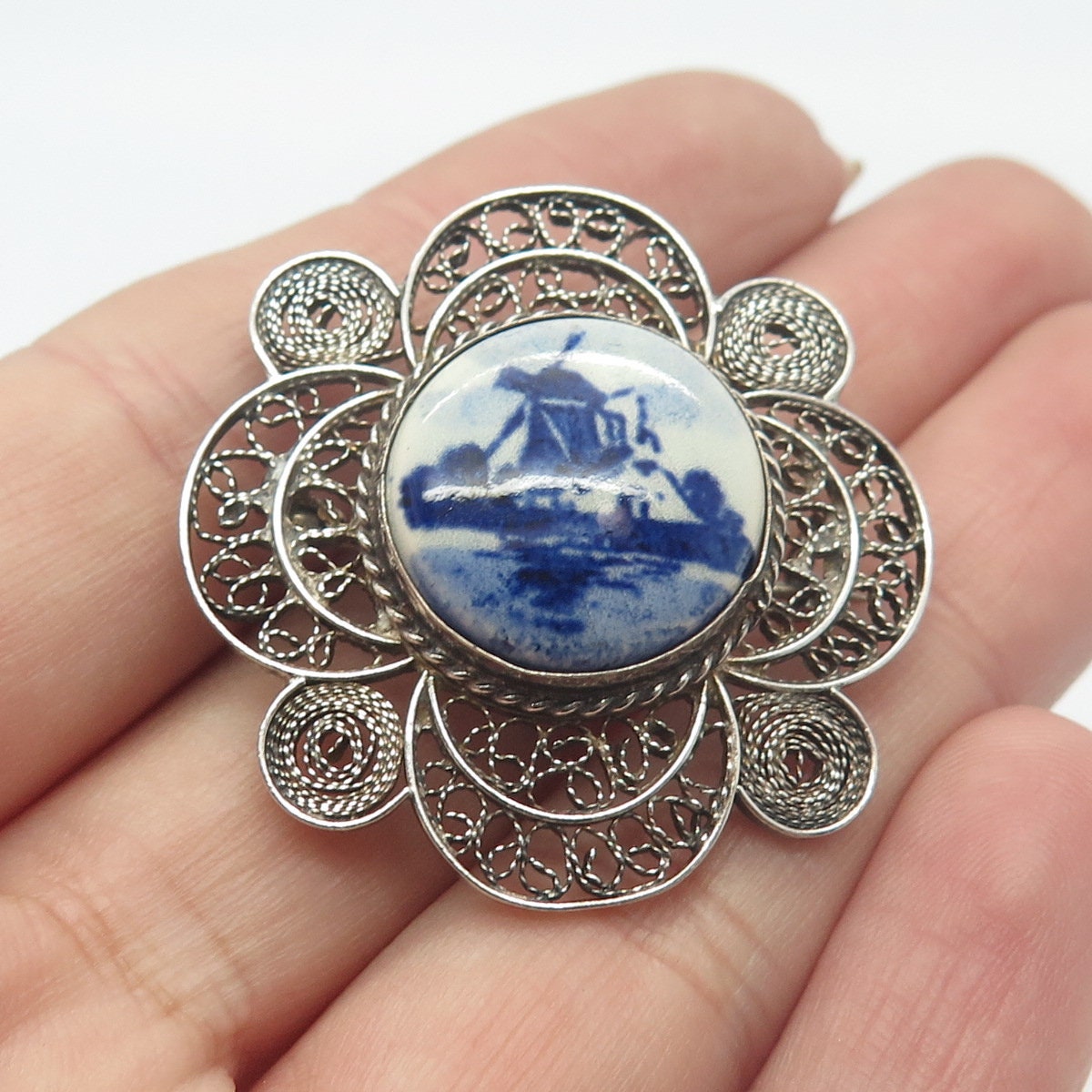 835 Silver Antique Ceramic Windmill Filigree Pin Brooch