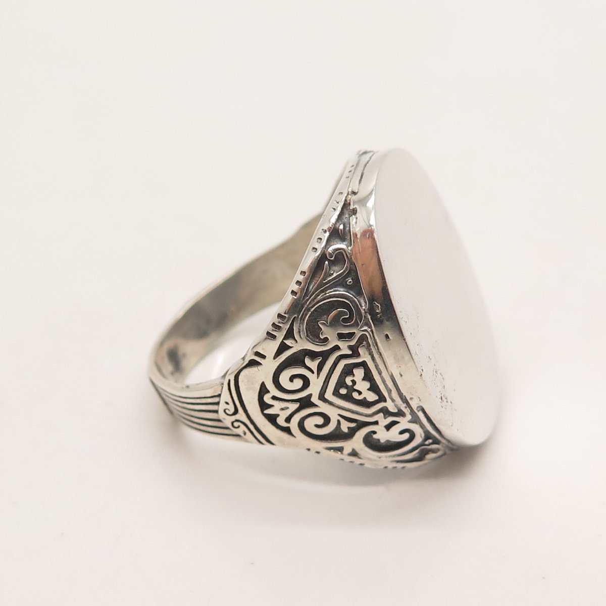 925 Sterling Silver Vintage Ornate Ring Size 9.25