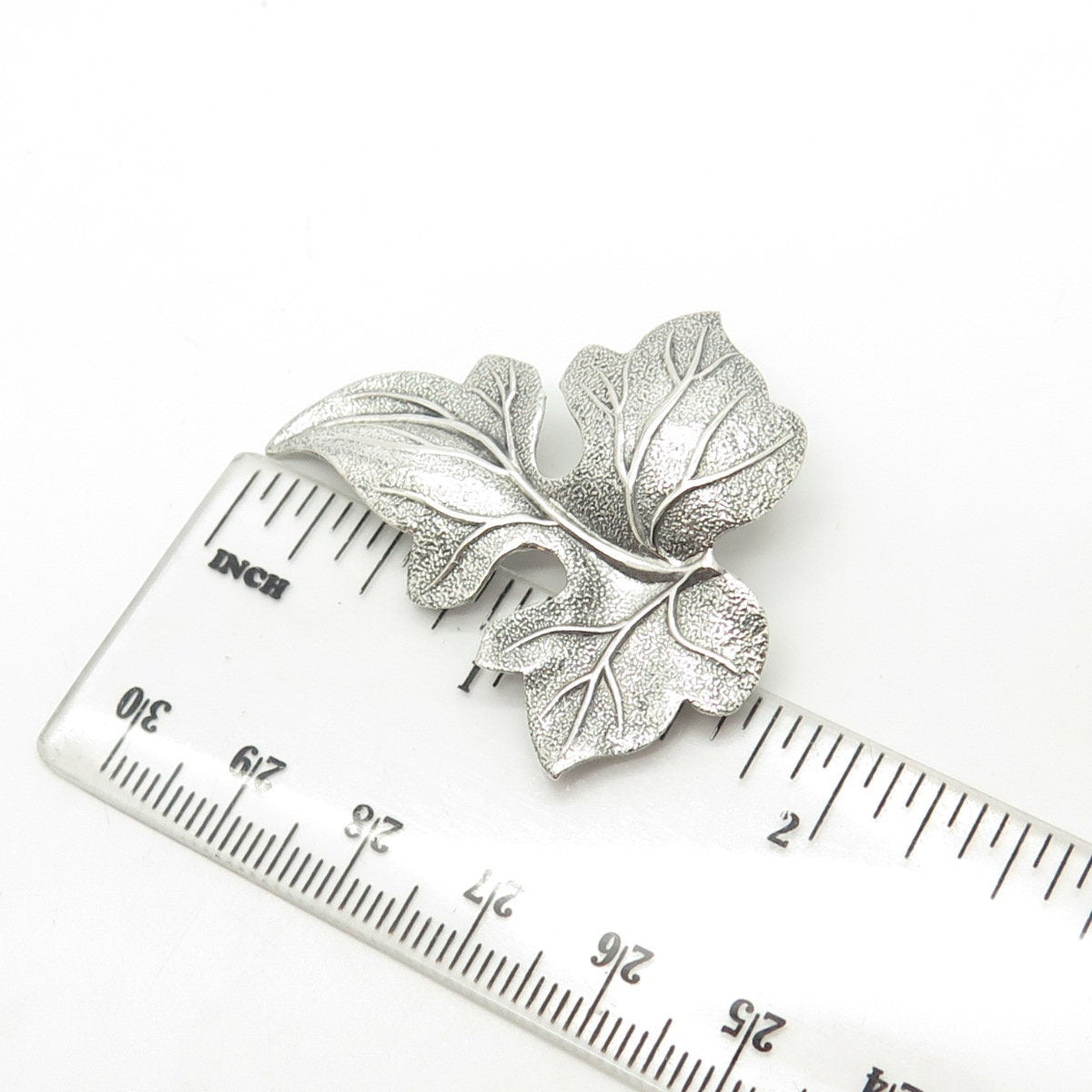 925 Sterling Silver Antique Art Deco Beau Textured Maple Leaf Pin Brooch