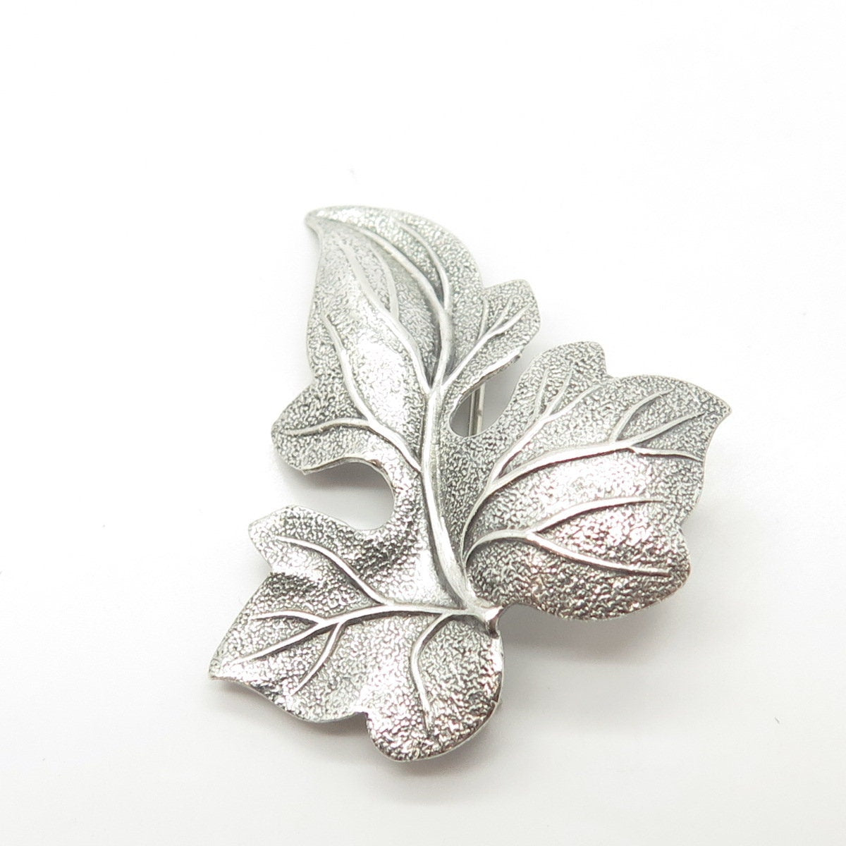 925 Sterling Silver Antique Art Deco Beau Textured Maple Leaf Pin Brooch