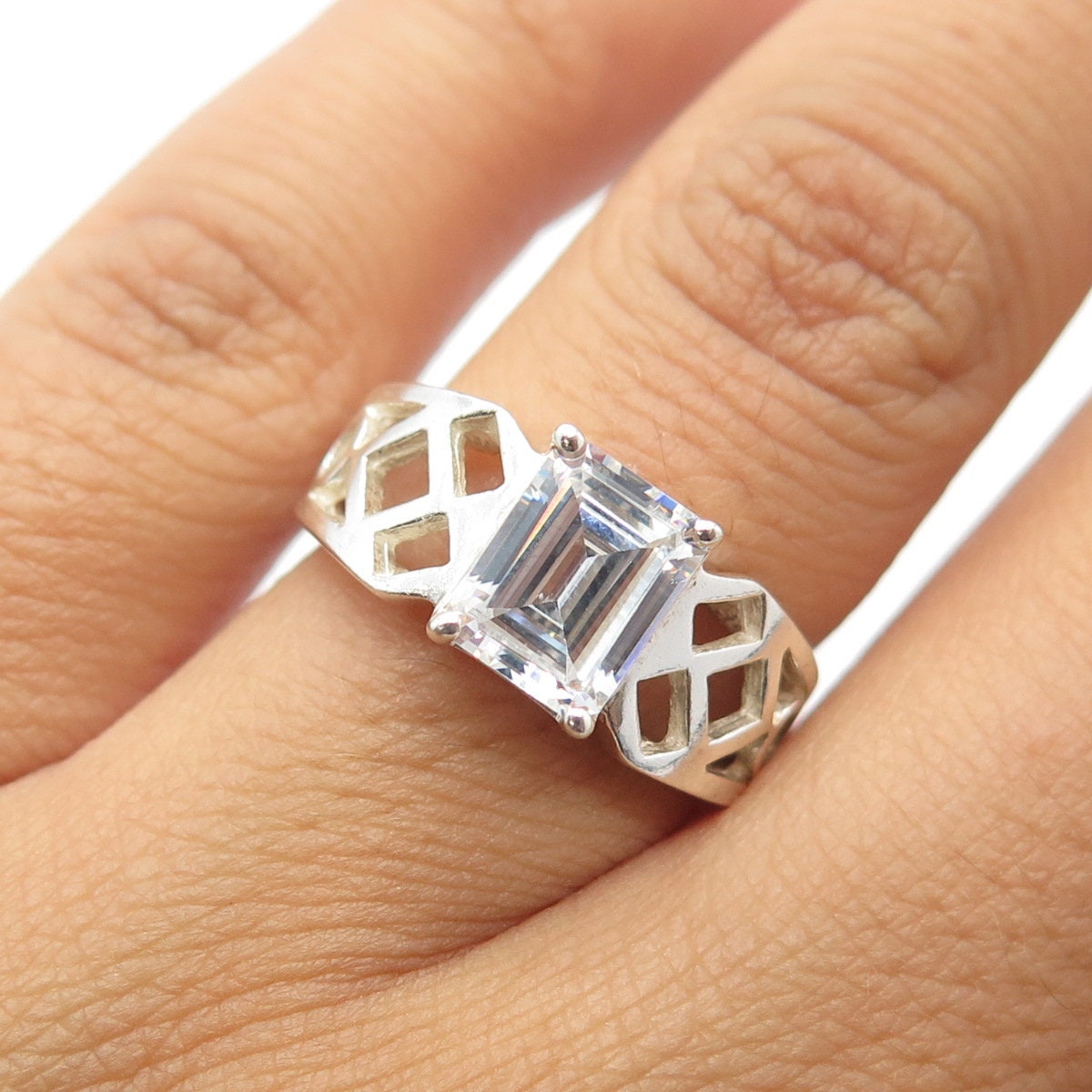 925 Sterling Silver Emerald-Cut Shaped C Z Cage Ring Size 6.25
