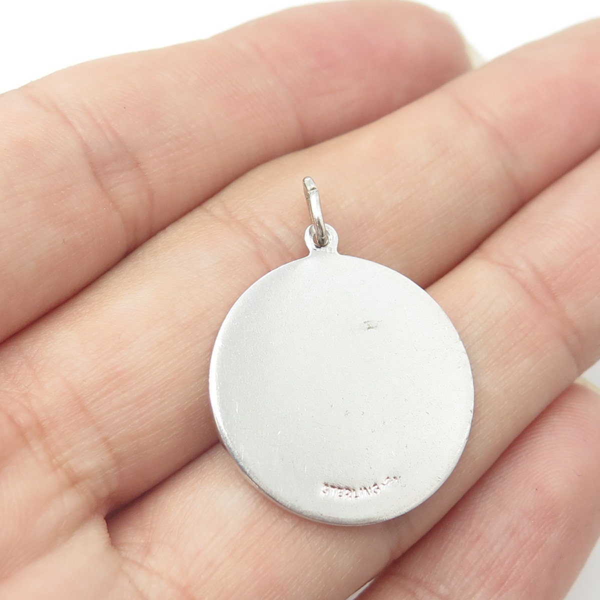 GRIFFITH & SONS CO. 925 Sterling Silver Vintage Enamel Adorable 10 Round Pendant