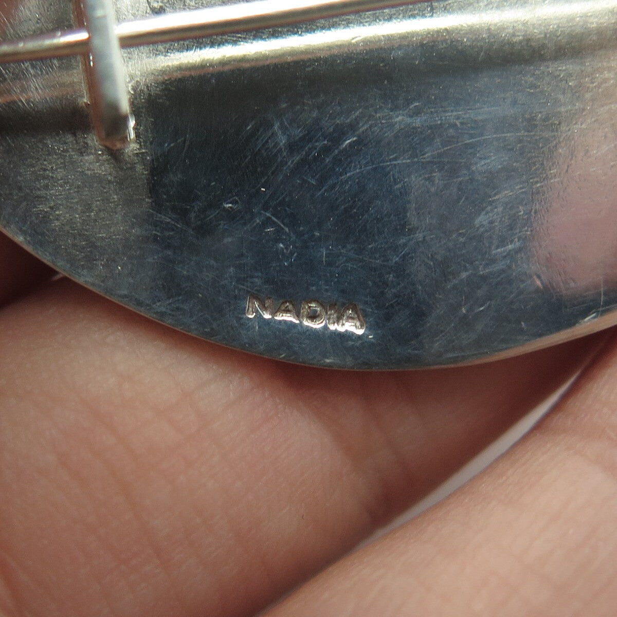 NADIA 925 Sterling Silver Vintage Crescent Moon Ornate Pin Brooch