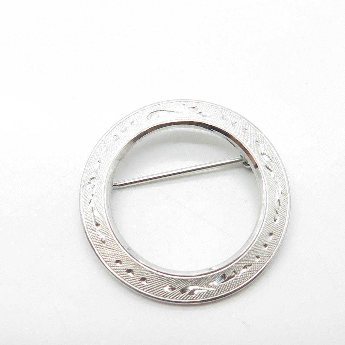MARVEL JEWELRY 925 Sterling Silver Vintage Engraved Circle Pin Brooch