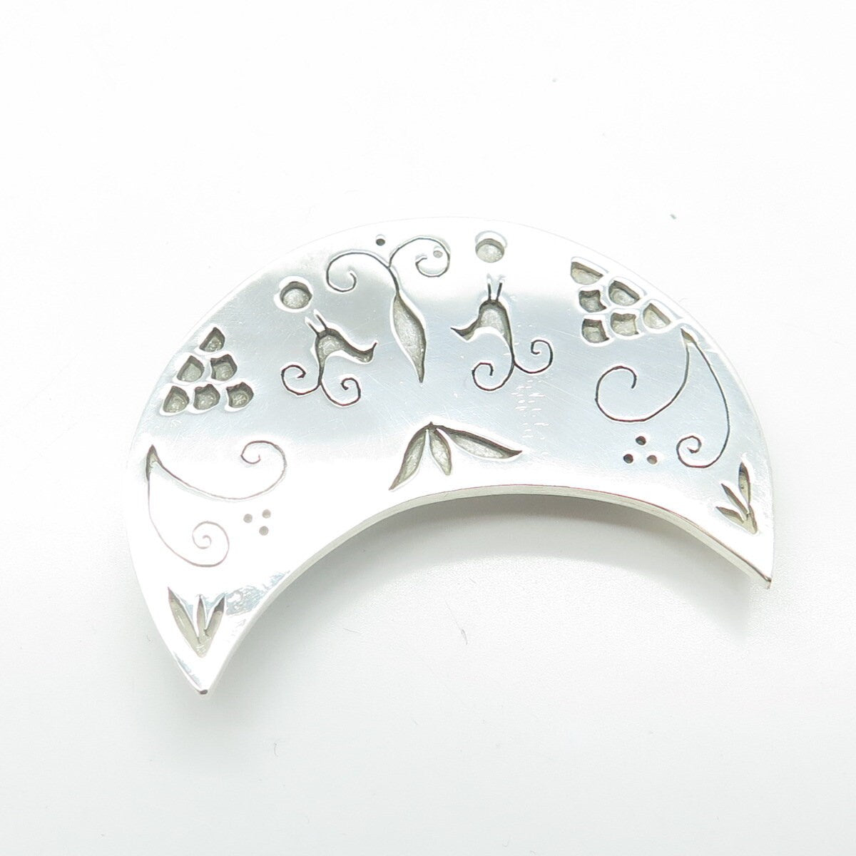 NADIA 925 Sterling Silver Vintage Crescent Moon Ornate Pin Brooch
