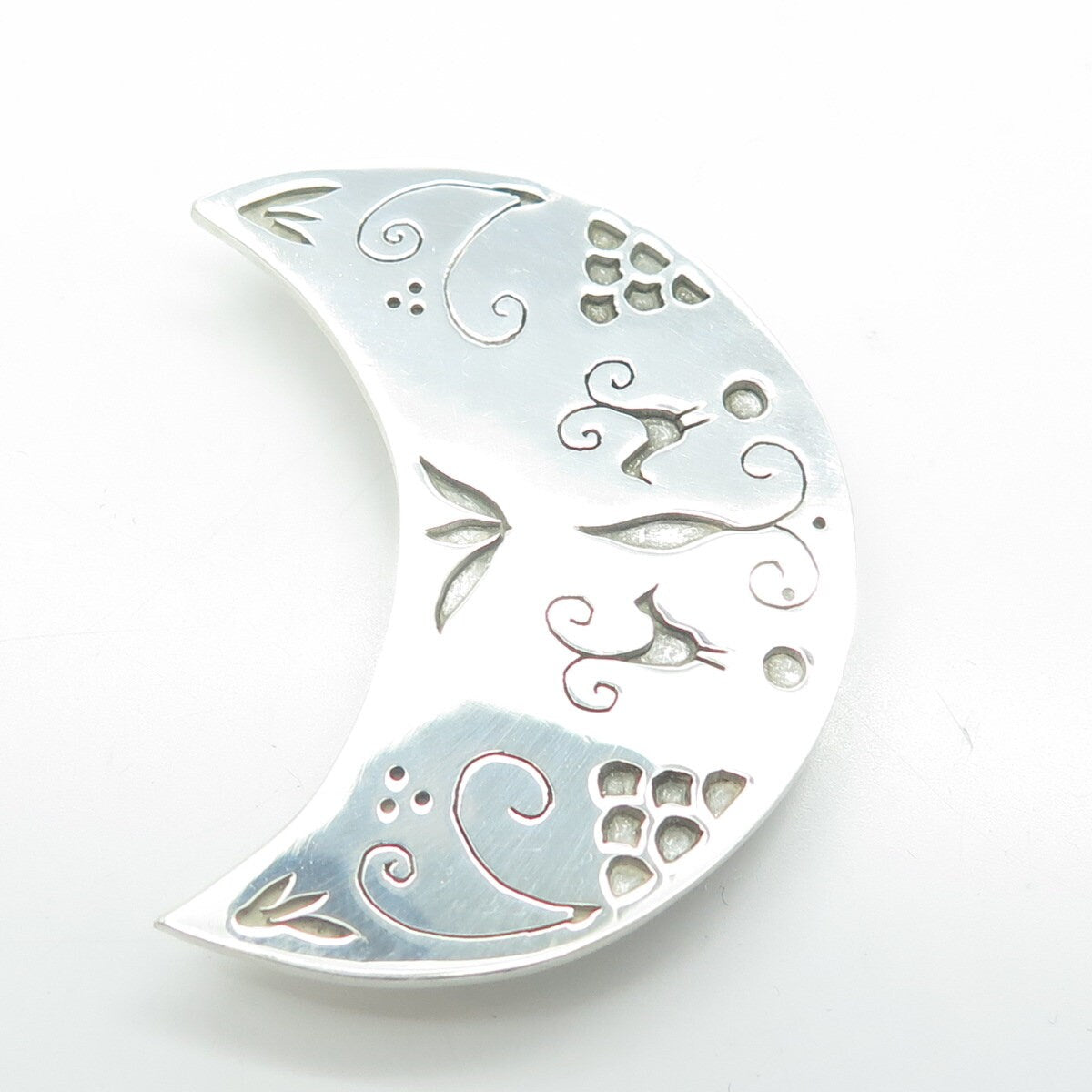 NADIA 925 Sterling Silver Vintage Crescent Moon Ornate Pin Brooch