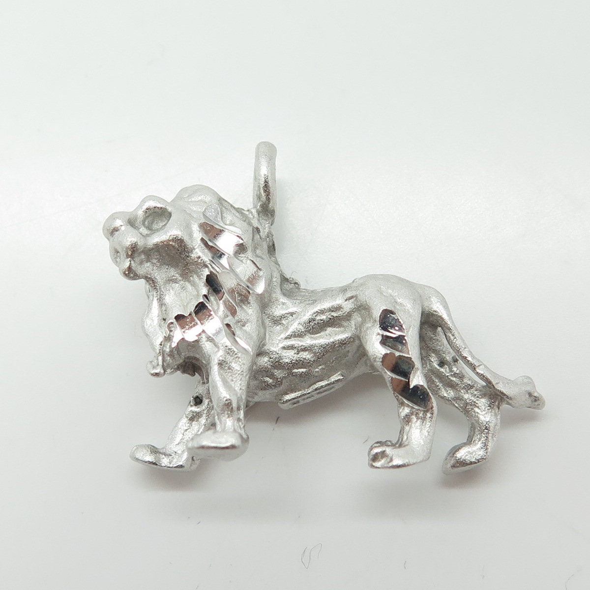 925 Sterling Silver Vintage Lion King Charm Pendant