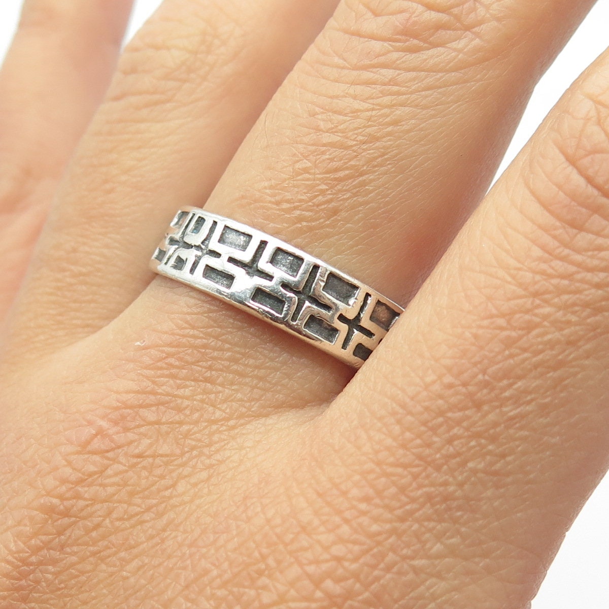 925 Sterling Silver Vintage Geometric Band Ring Size 11.25