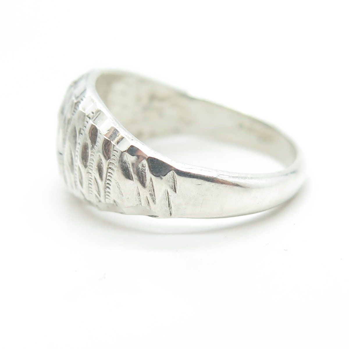 925 Sterling Silver Vintage Carved Dome Ring Size 7