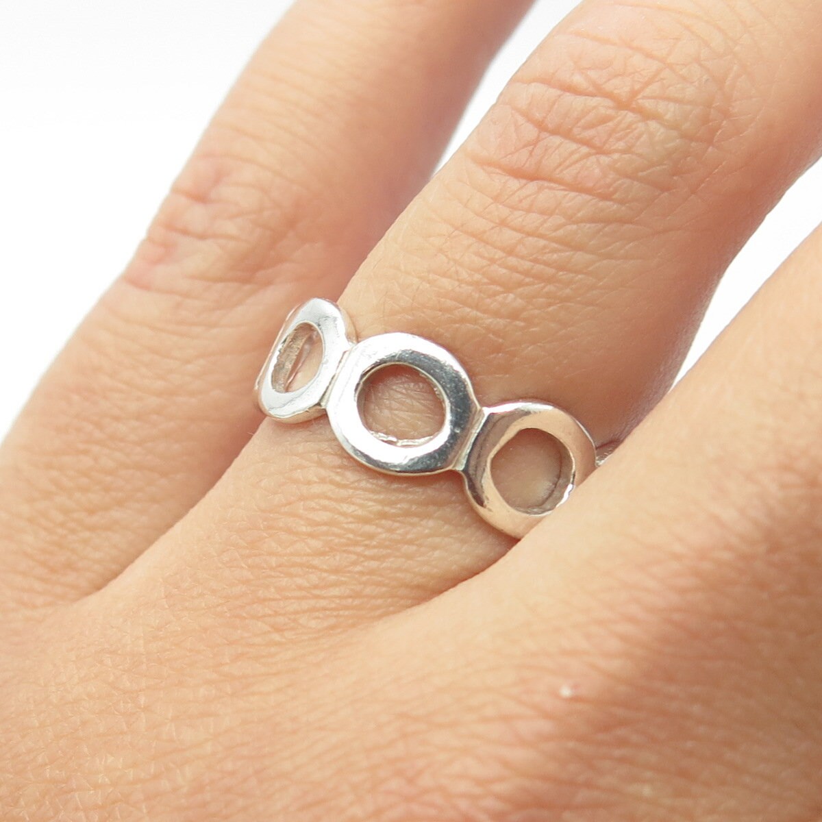 925 Sterling Silver Vintage Circle Band Ring Size 8.25
