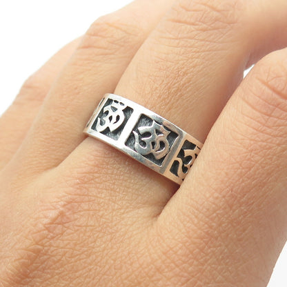 925 Sterling Silver Vintage All Around Om Mantra Band Ring Size 9.5