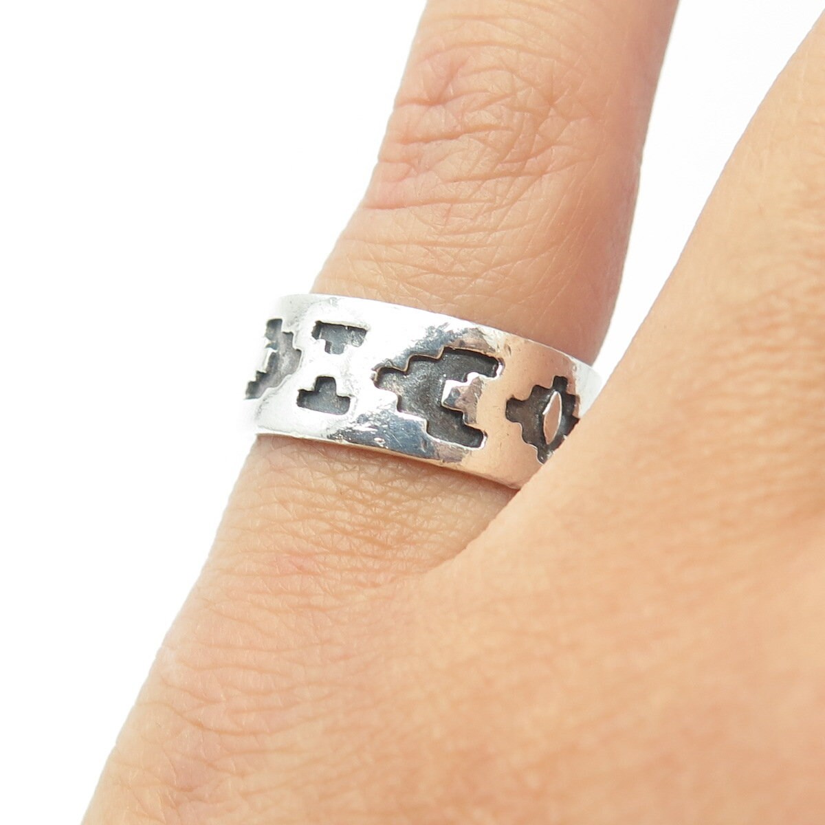 925 Sterling Silver Vintage Ethnic Band Ring Size 6.5