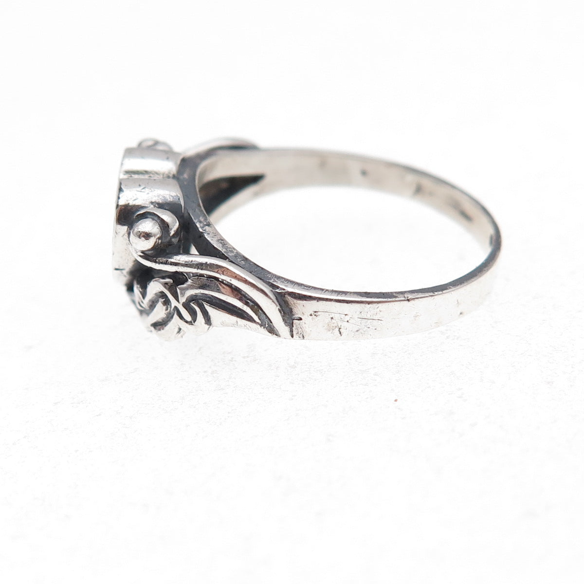 925 Sterling Silver Vintage Real Turquoise Heart Oxidized Ring Size 6.75