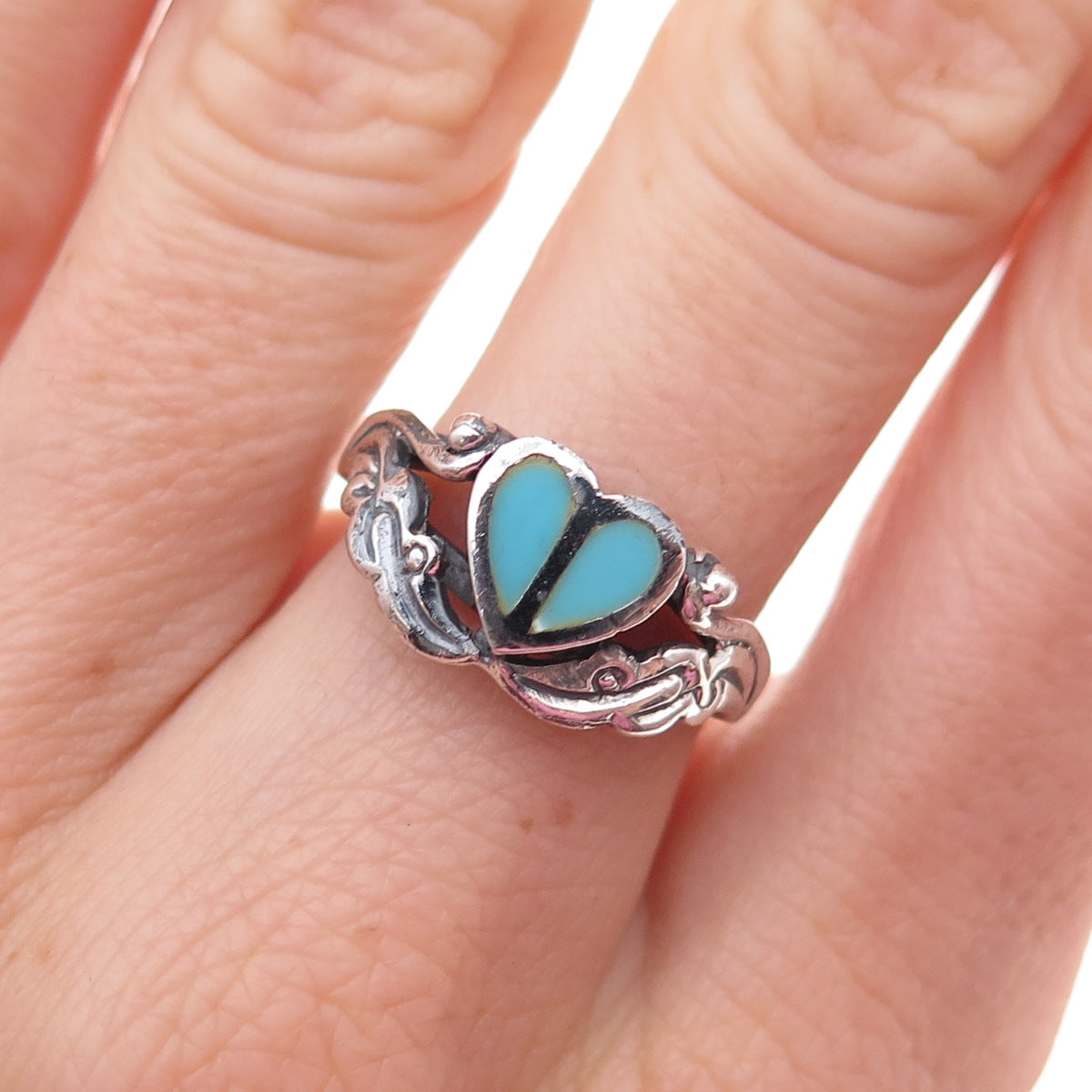 925 Sterling Silver Vintage Real Turquoise Heart Oxidized Ring Size 6.75