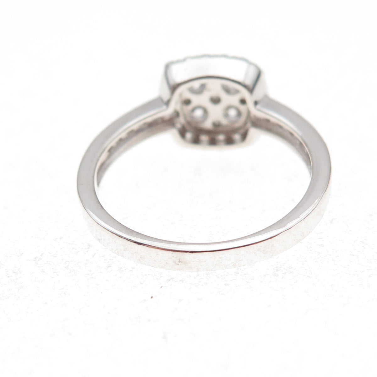 925 Sterling Silver Round-Cut C Z Engagement Ring Size 7