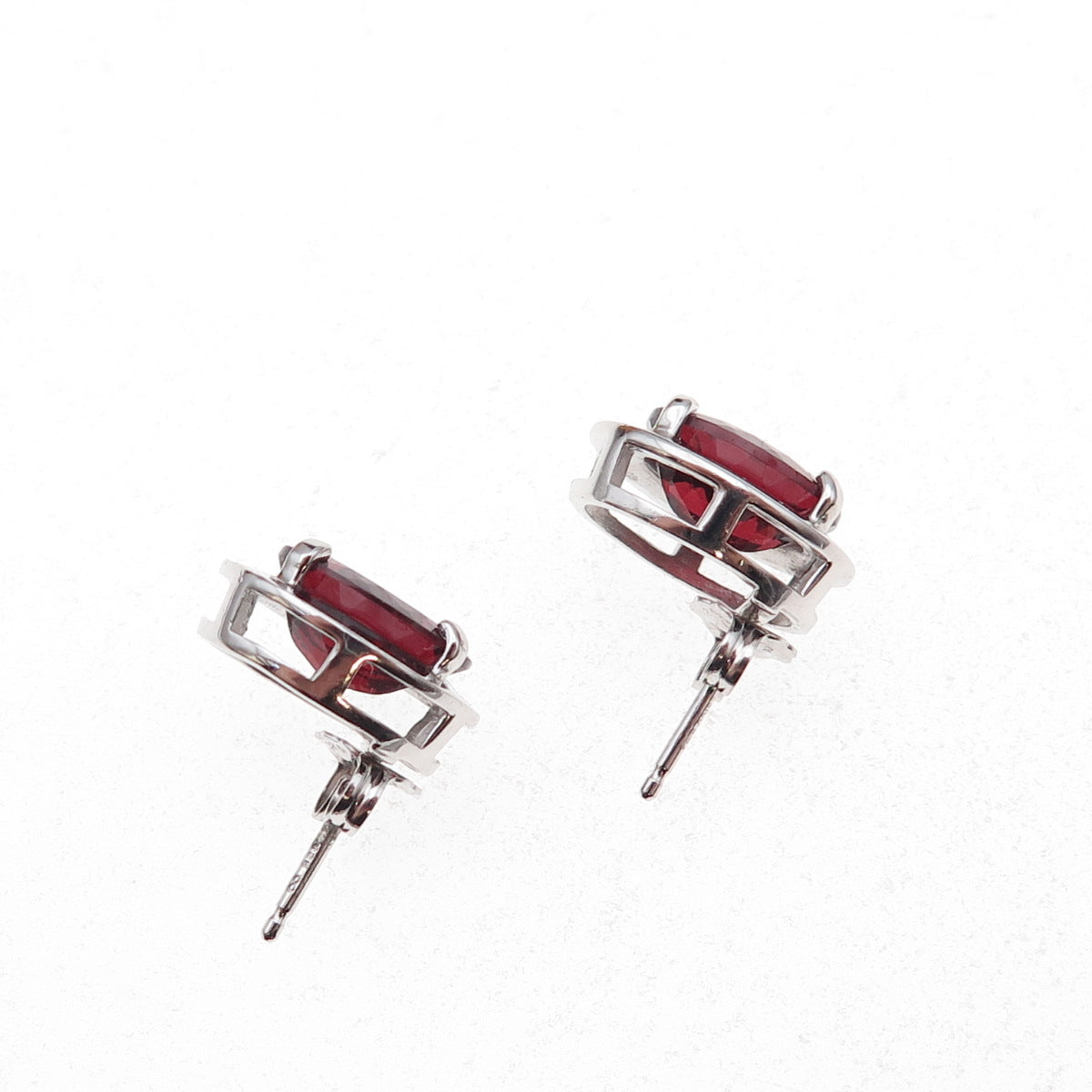 Atelier 925 Sterling Silver Mexico Real Oval-Cut Red Garnet Stud Earrings