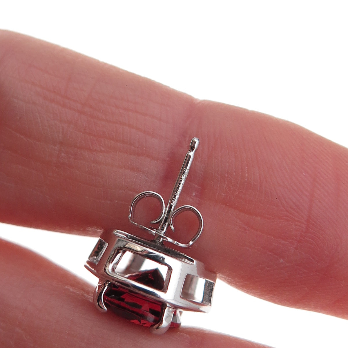 Atelier 925 Sterling Silver Mexico Real Oval-Cut Red Garnet Stud Earrings