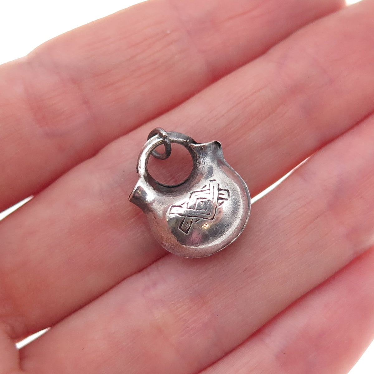Old Pawn 925 Sterling Silver Vintage Southwestern Wedding Vase 3D Charm Pendant
