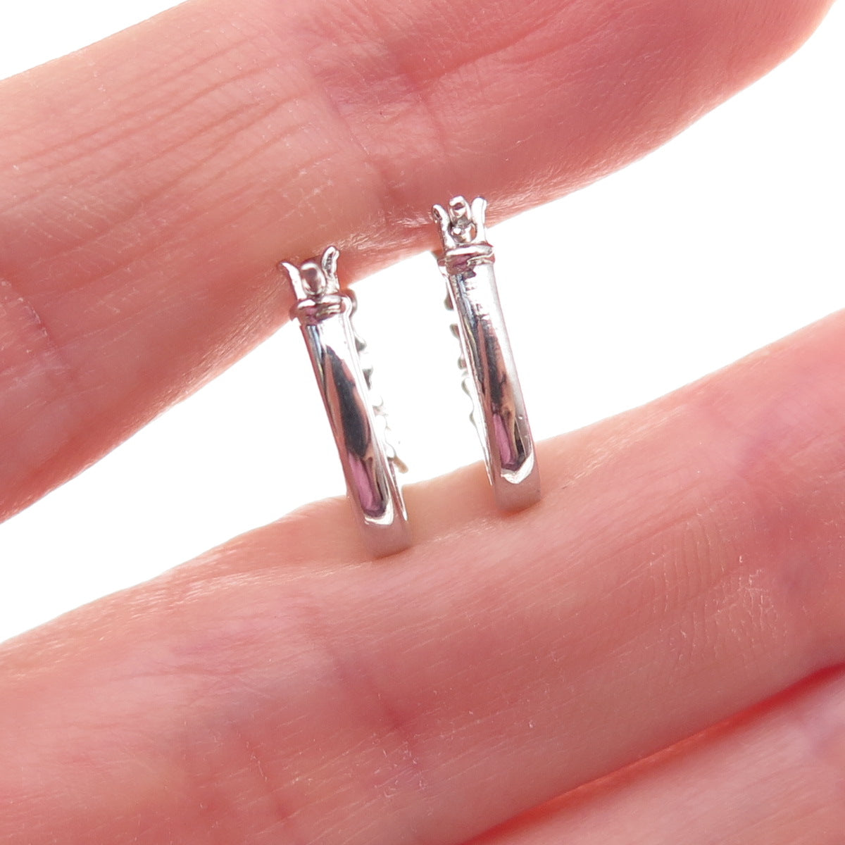 Chuck Clemency 925 Sterling Silver Real Round-Cut Tanzanite Hoop Earrings