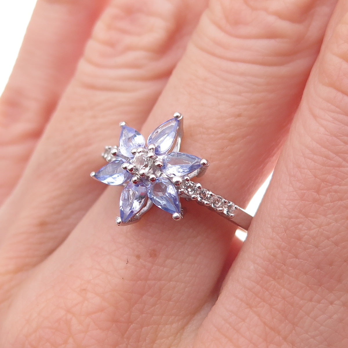 925 Sterling Silver Real Tanzanite & White Topaz Floral Ring Size 8