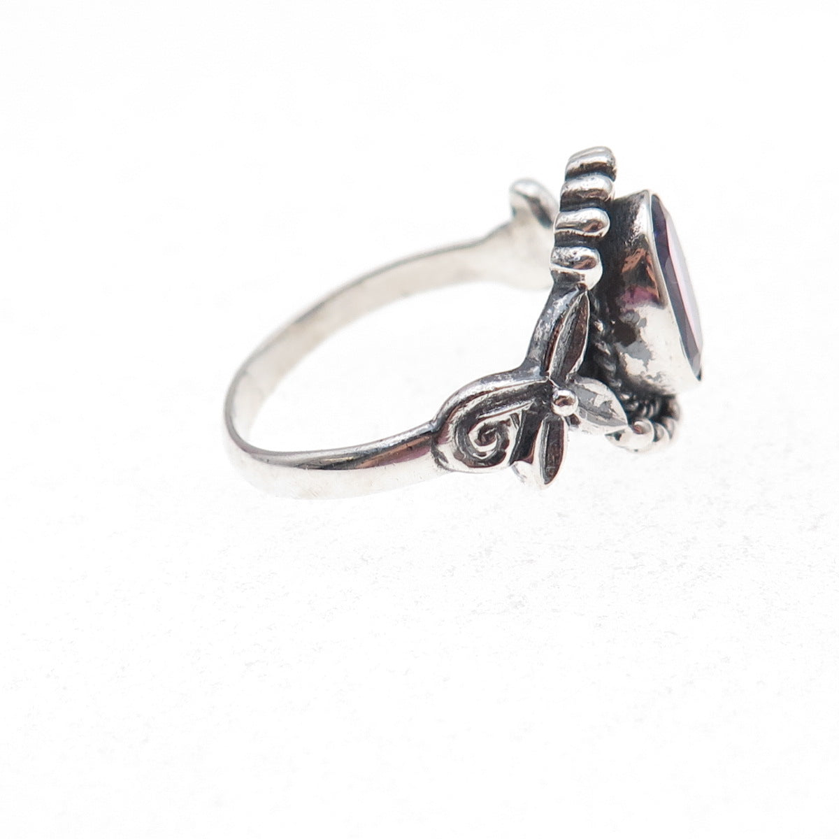 925 Sterling Silver Vintage Real Amethyst Oxidized Ring Size 7.25