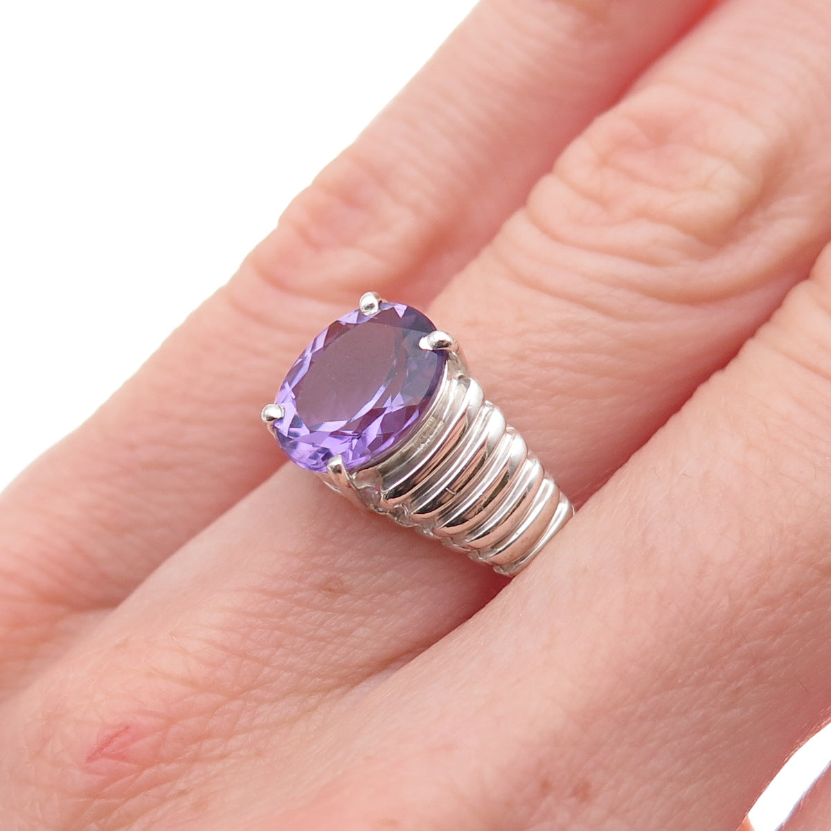 925 Sterling Silver Vintage Real Oval-Cut Amethyst Ribbed Ring Size 6