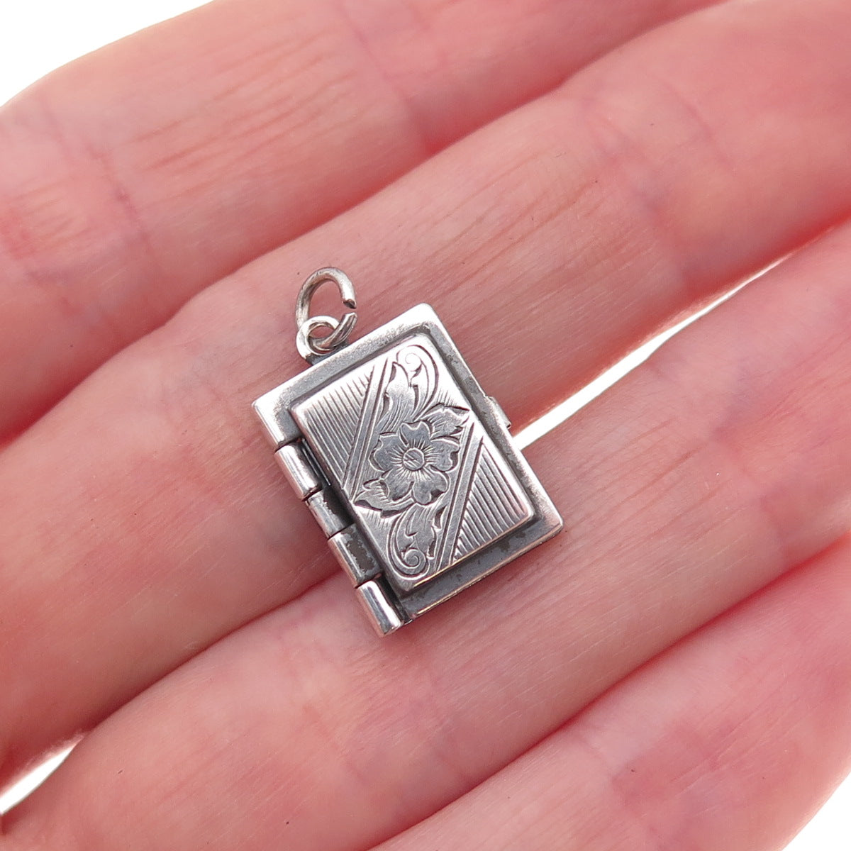 925 Sterling Silver Antique Art Deco Floral Locket Oxidized Charm Pendant