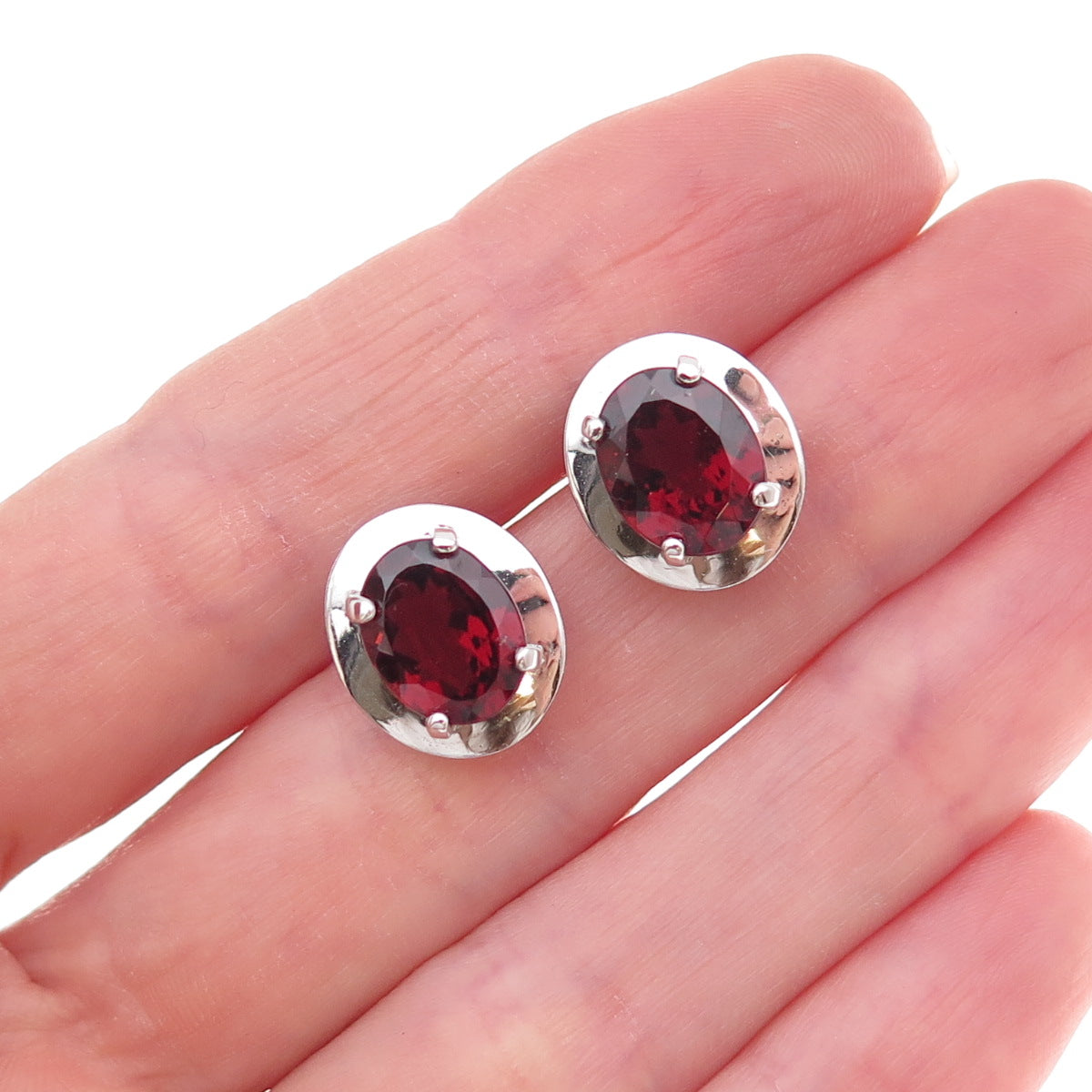 Atelier 925 Sterling Silver Real Oval-Cut Red Garnet Stud Earrings