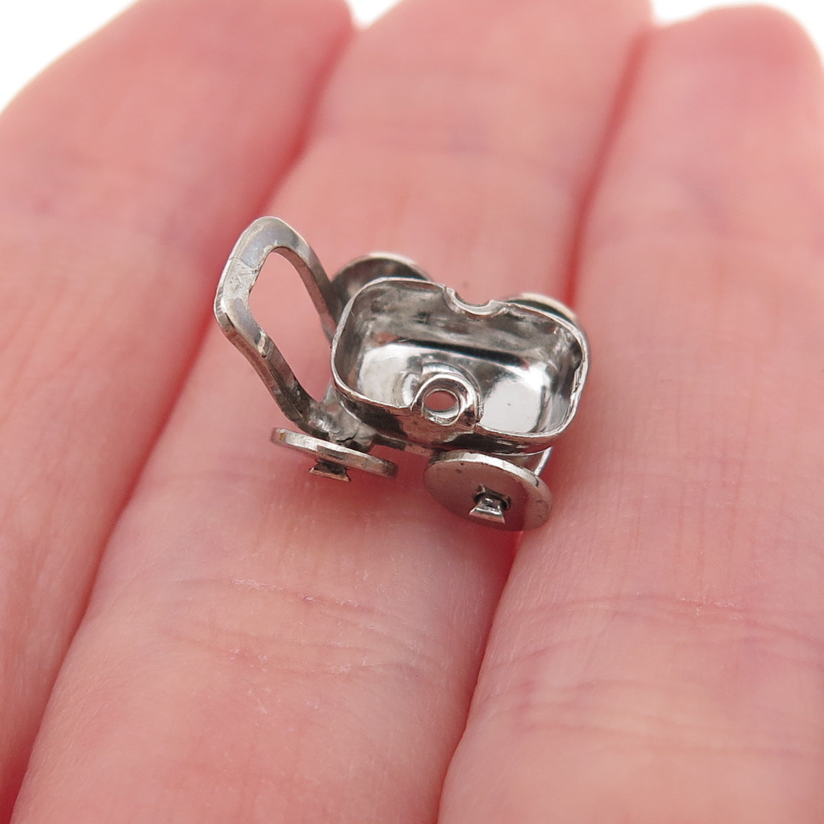 Paye & Baker 925 Sterling Silver Antique Art Deco Baby Carriage 3D Charm Pendant