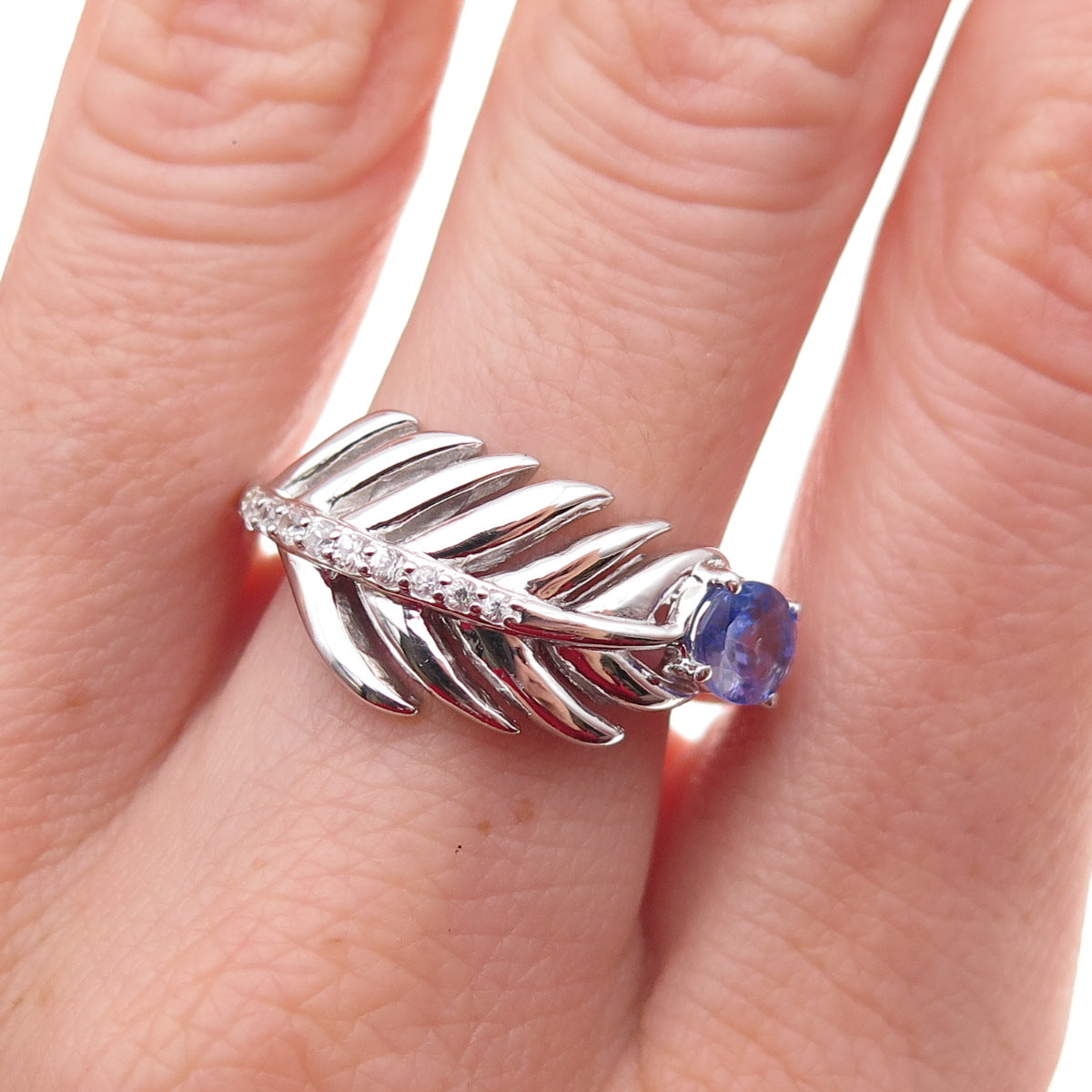 925 Sterling Silver Real Tanzanite & White Topaz Feather Ring Size 8.25