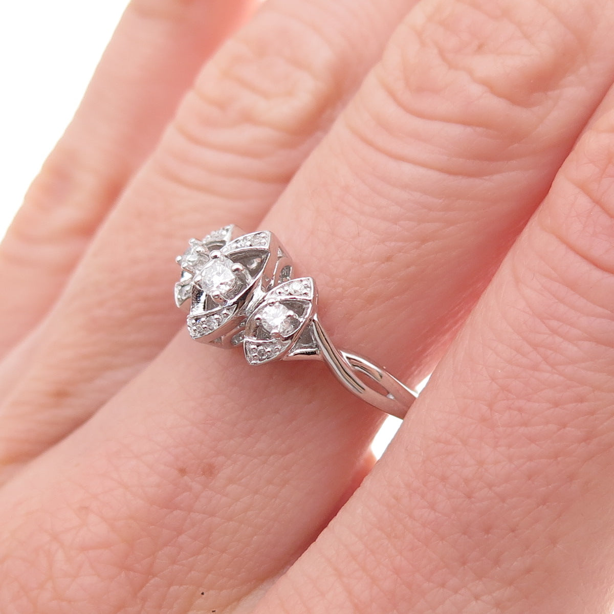 Sai 925 Sterling Silver Real Round-Cut 1/5 ct. tw. Diamond Ring Size 7