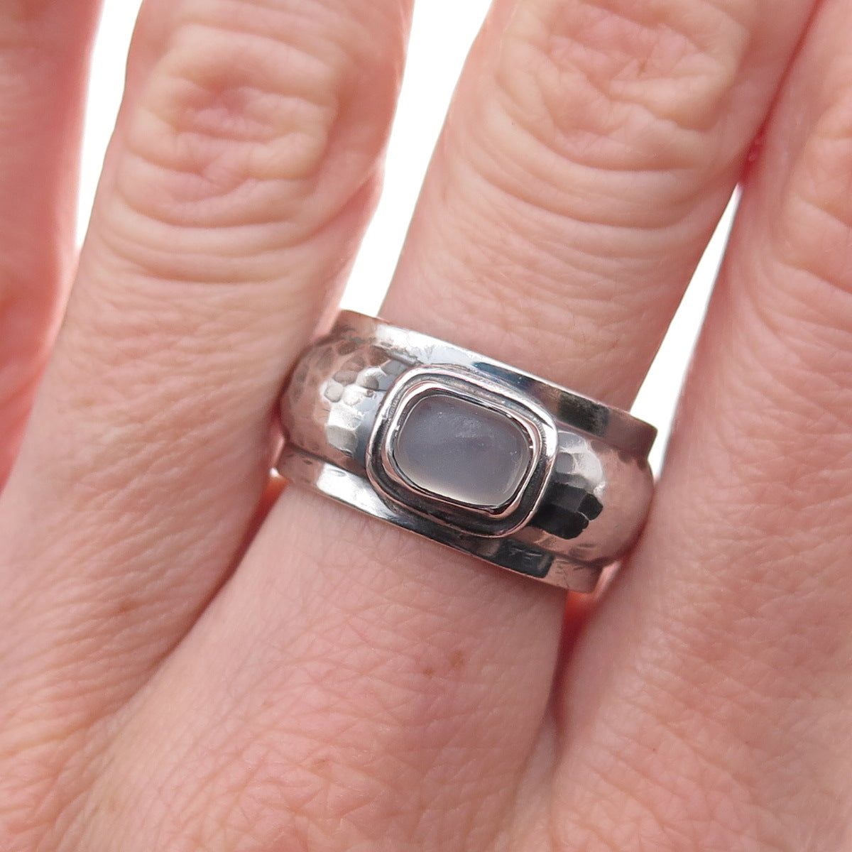 925 Sterling Silver Vintage Real Moonstone Hammered Oxidized Ring Size 8