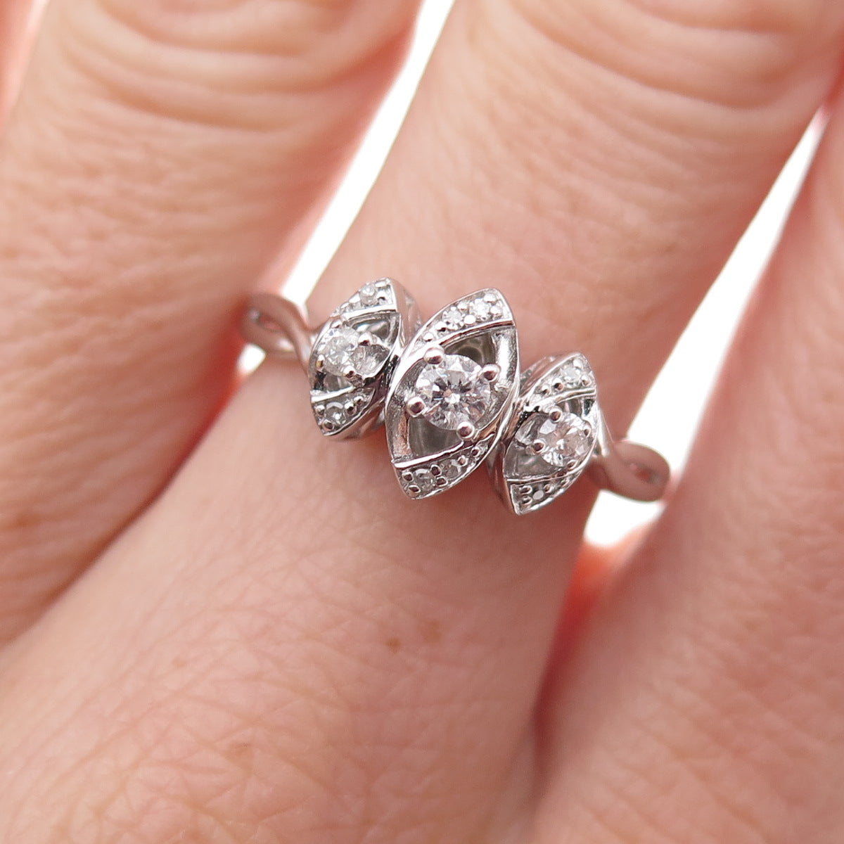 Sai 925 Sterling Silver Real Round-Cut Diamond Ring Size 7.25