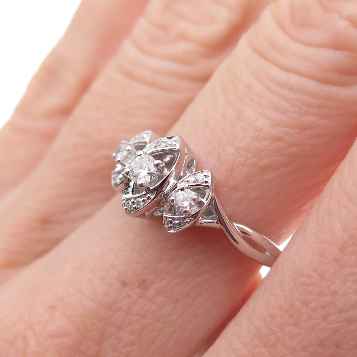 Sai 925 Sterling Silver Real Round-Cut Diamond Ring Size 7.25