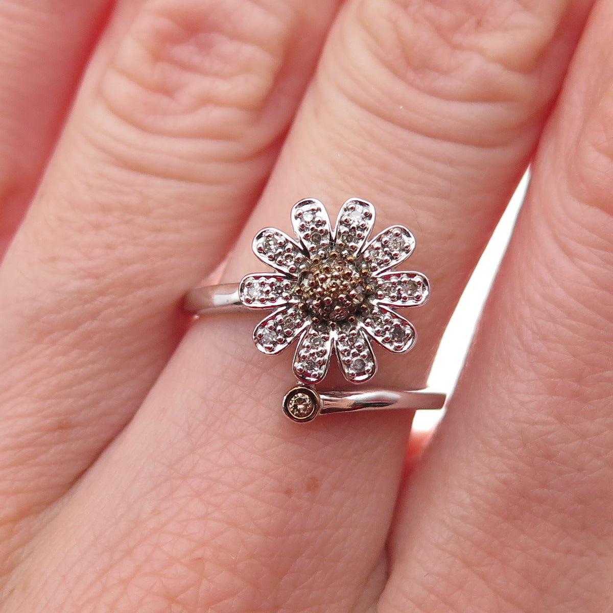 925 Sterling Silver 2-Tone Mexico Real Diamond Daisy Floral Ring Size 7