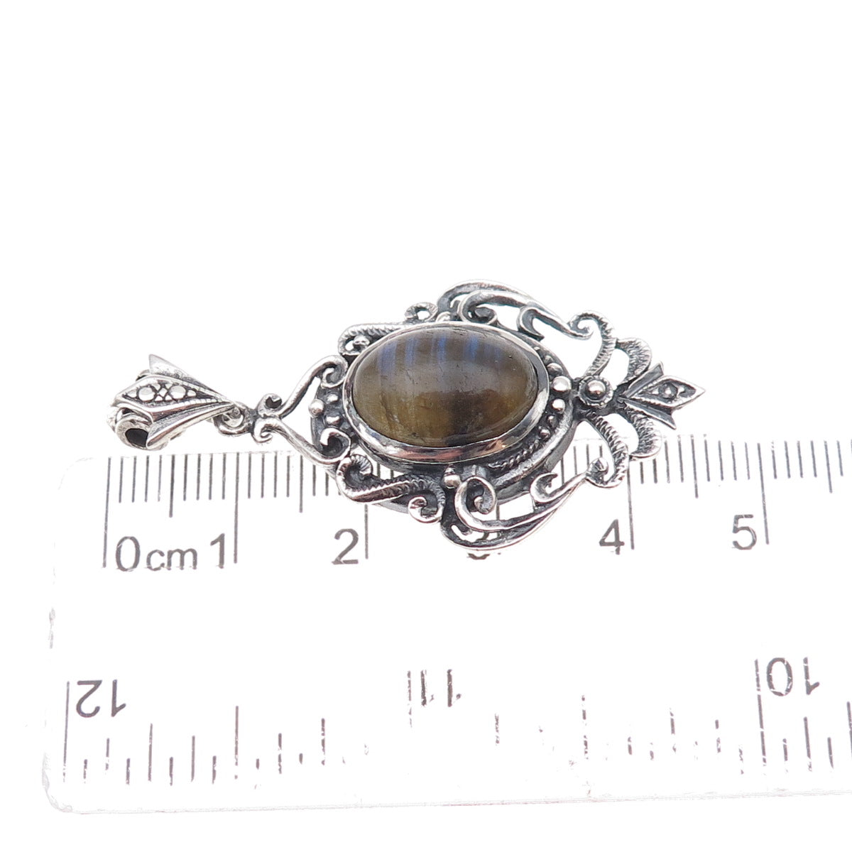 M.R.F. Resources 925 Sterling Silver Vintage Labradorite Floral Charm Pendant