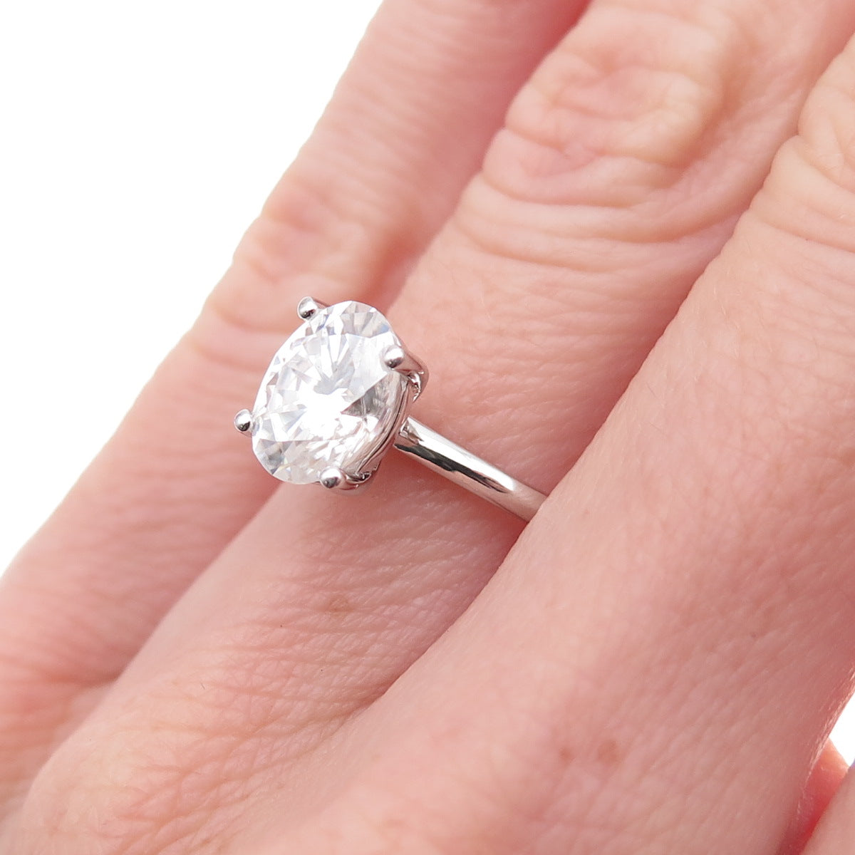 925 Sterling Silver Oval-Cut Moissanite Engagement Ring Size 5.5