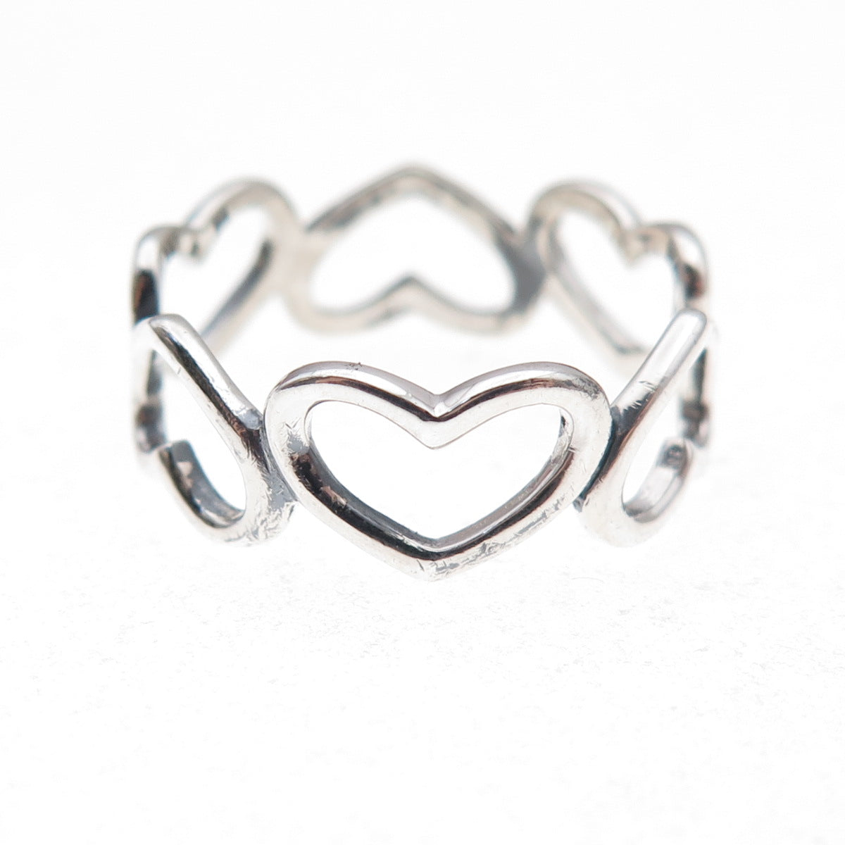 925 Sterling Silver Vintage Open Heart All Around Band Ring Size 8