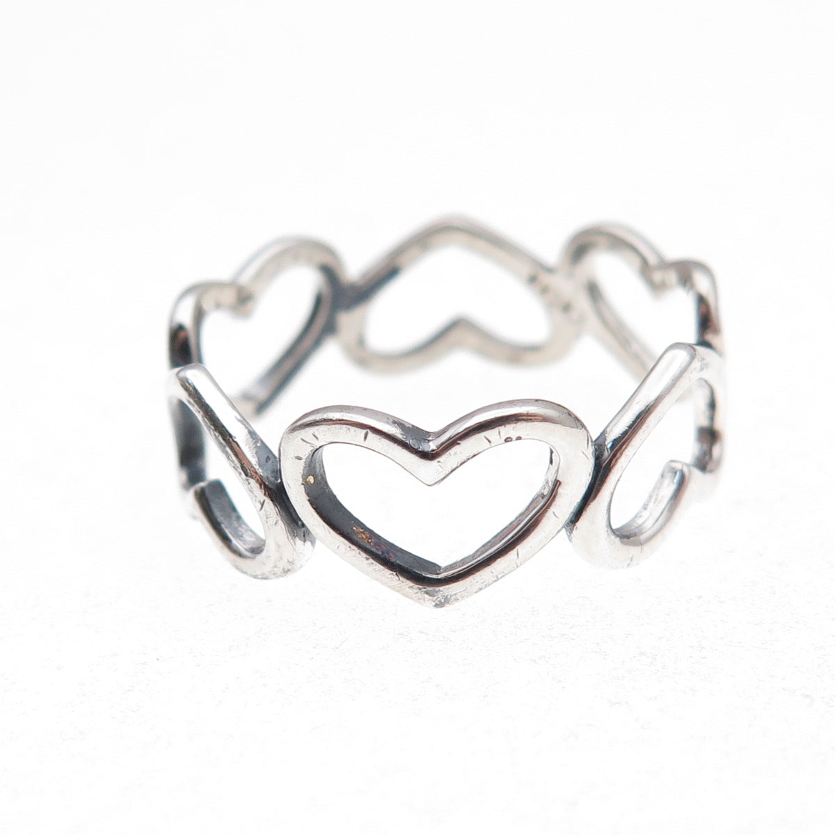 925 Sterling Silver Vintage Open Heart All Around Band Ring Size 8