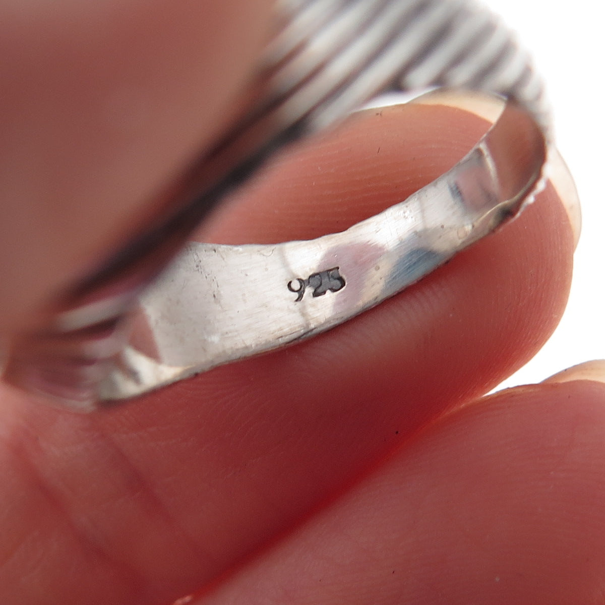 925 Sterling Silver Vintage Real Turquoise Ribbed Oxidized Ring Size 7.75