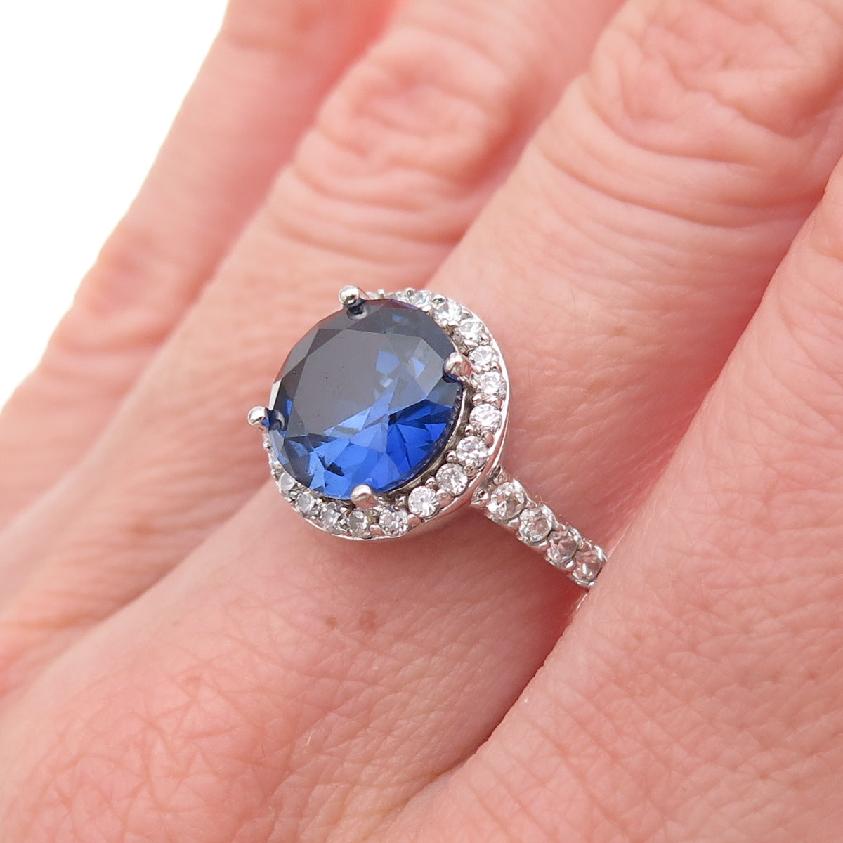 925 Sterling Silver Round-Cut Blue & White C Z Ring Size 7