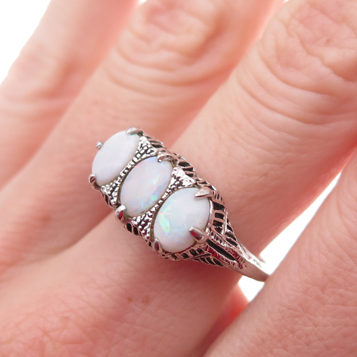 925 Sterling Silver Vintage Real Oval-Cut Opal Ring Size 8.25