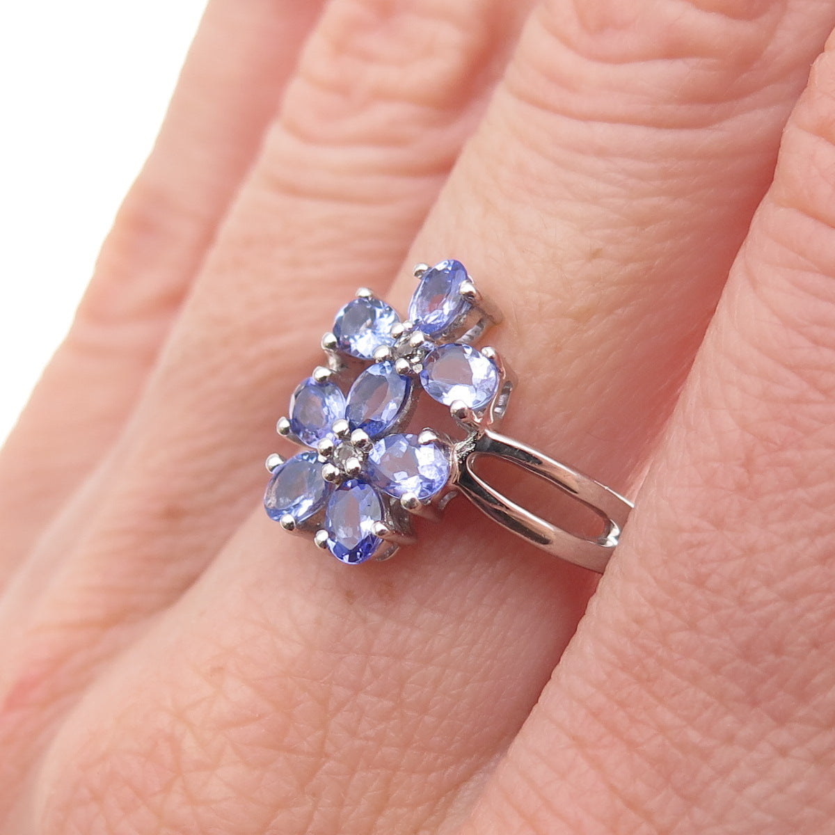 925 Sterling Silver Real Tanzanite & White Topaz Floral Ring Size 8